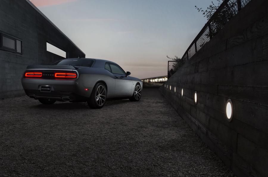  Dodge Challenger 392 Hemi Scat Pack Shaker 2015 года  (фото 12 из 51)